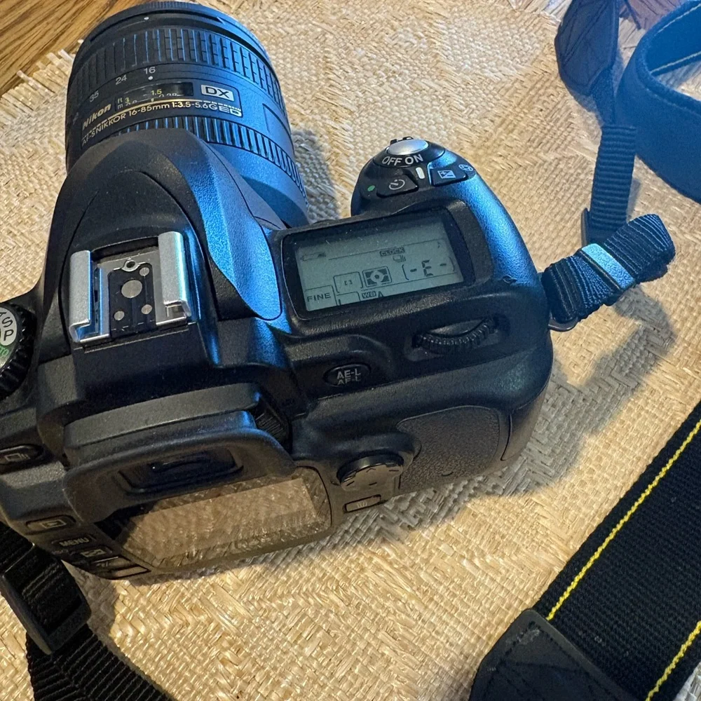 Nikon DSLR Bundle D50 + 3 Lenses + SB-600 Flash + Manuals